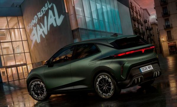 Cupra Raval, elettrica ribelle