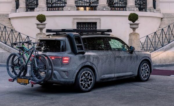 Oggi il lusso è sporcarsi. Smart #5 cambia le regole