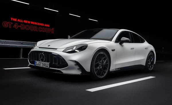 AMG “inventa” la coupè a 4 porte