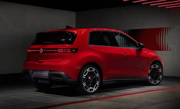 Anteprima mondiale: 100% elettrica, 100% GTI