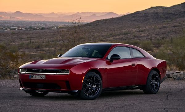 Dodge Charger sbarca in Europa